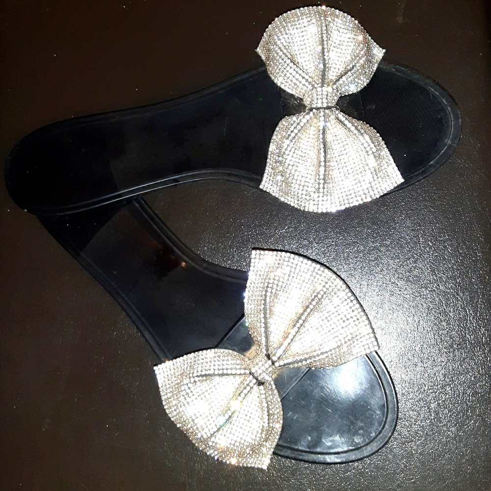 Sandals - Picture 2 of 4